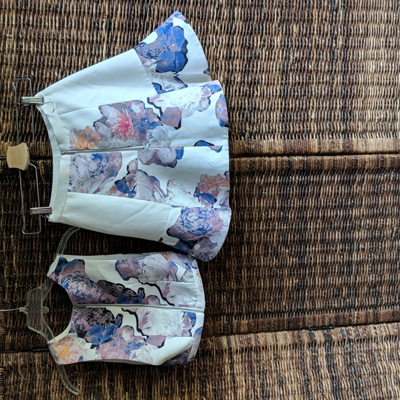 New! FINDERS KEEPERS 2-Piece Adorable Top & Skirt - Picture 10 of 13